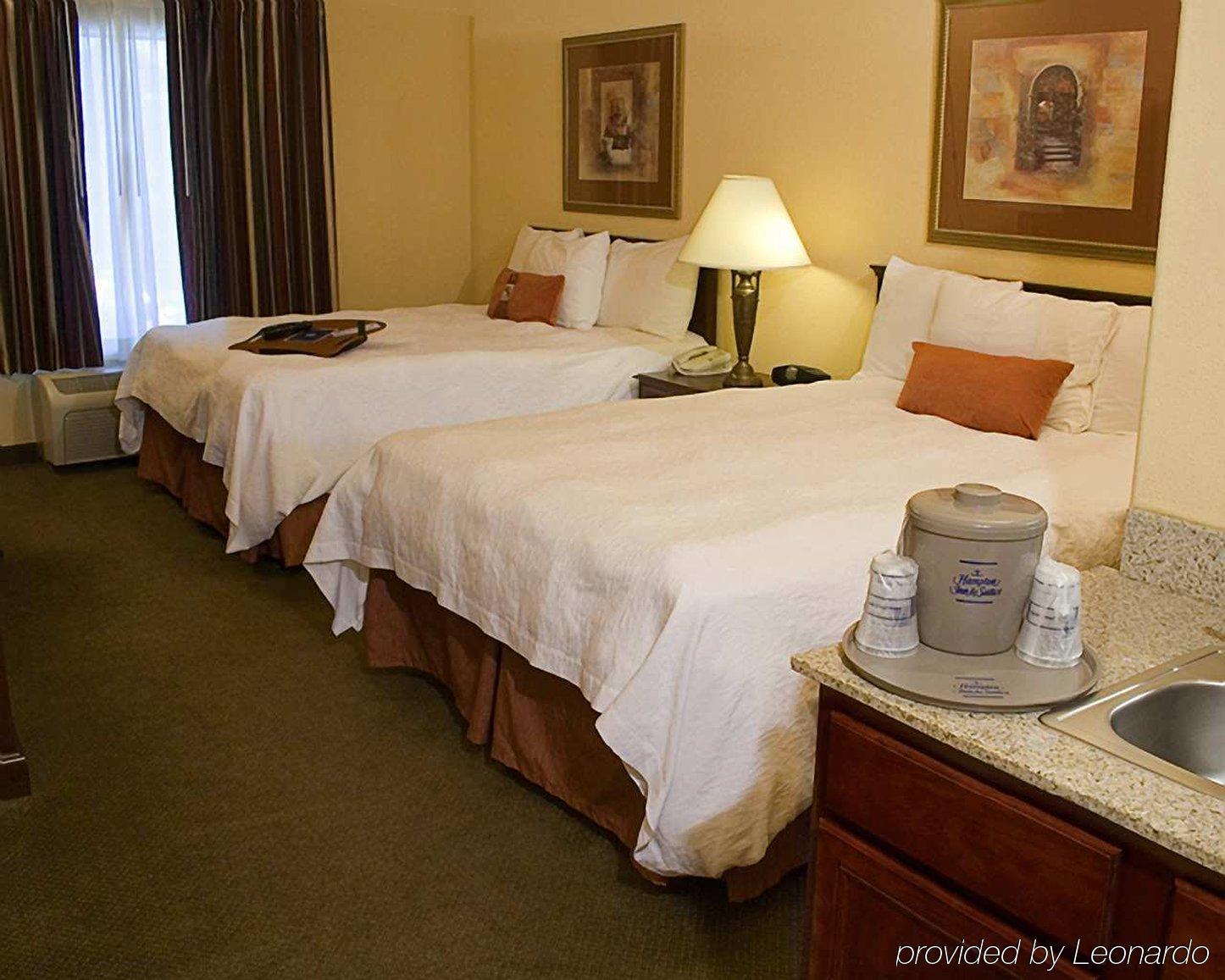 Hampton Inn & Suites Denton Quarto foto